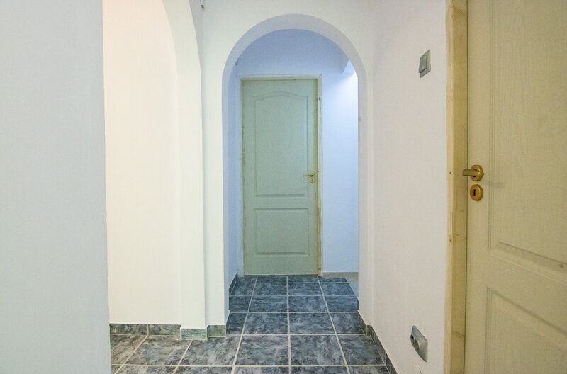 Drumul Taberei, Bucla, spatiu de birouri, doar firme, 4 camere, mutare de la 1 iulie.