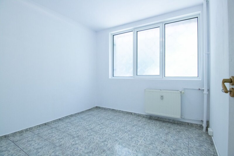 Drumul Taberei, Bucla, spatiu de birouri, doar firme, 4 camere, mutare de la 1 iulie.