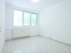 Dr. Taberei Bucla, Spatiu de birouri, doar firme, 4 camere, mutare de la 1Iulie